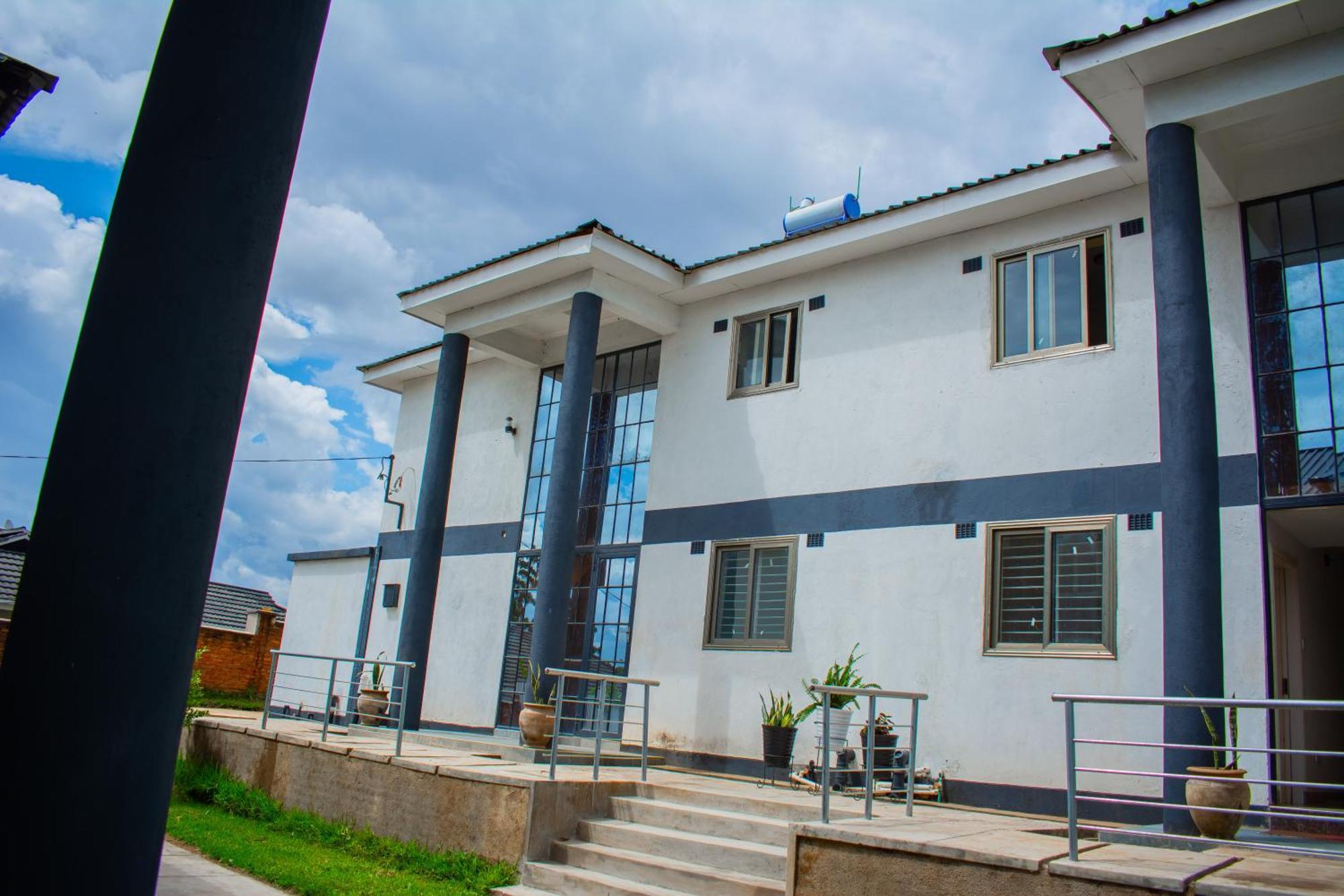 Divine Heights Bed And Breakfast Lilongwe Area 43 Exterior photo