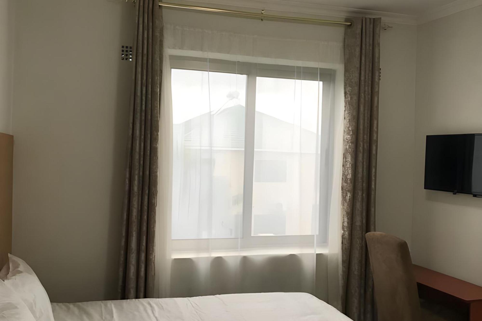 Divine Heights Bed And Breakfast Lilongwe Area 43 Exterior photo
